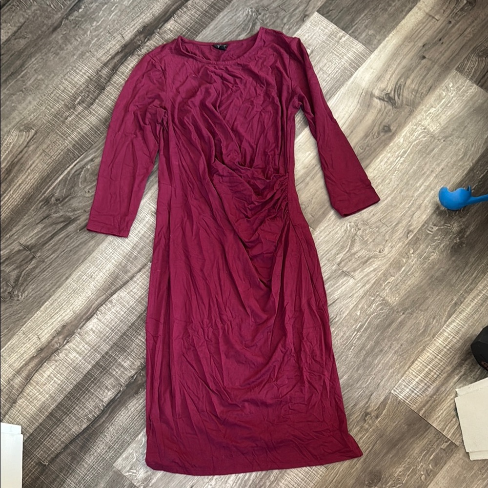Elegant Burgundy Dress with gathered waist